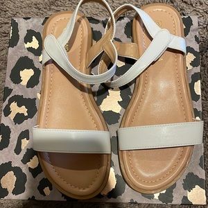 Women’s sandal